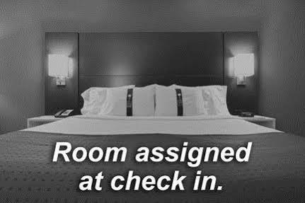 แคนเดิลวู้ด สวีท เอนิด Hotel Enid ภายนอก รูปภาพ